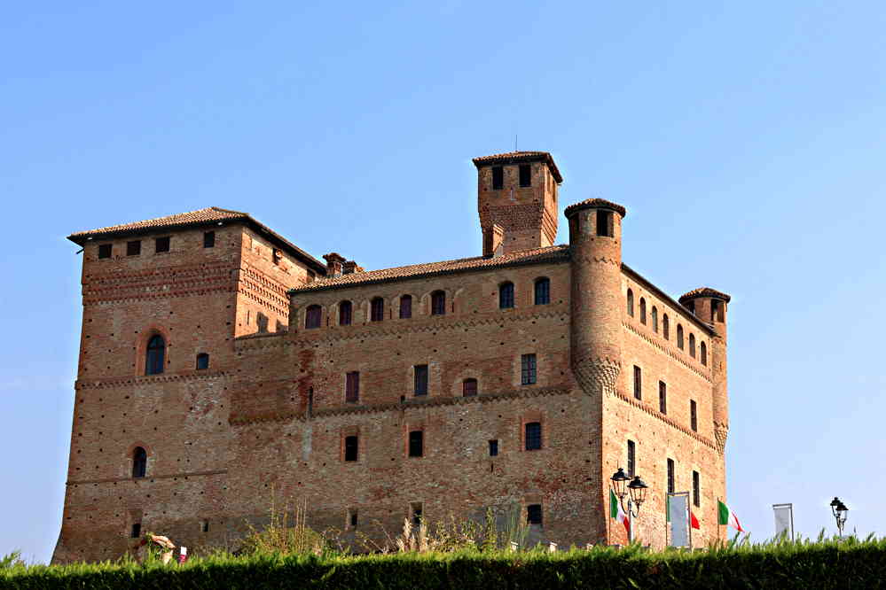 Castello di Grinzane Cavour